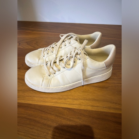 Zara Sneakers - Picture 1 of 7